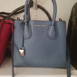 Micheal Kors cross body
